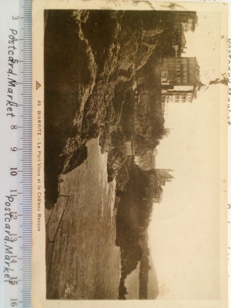 /France/FR_place_1934_BIARRITZ - Le Port Vieux et le Chateau Basque.jpg